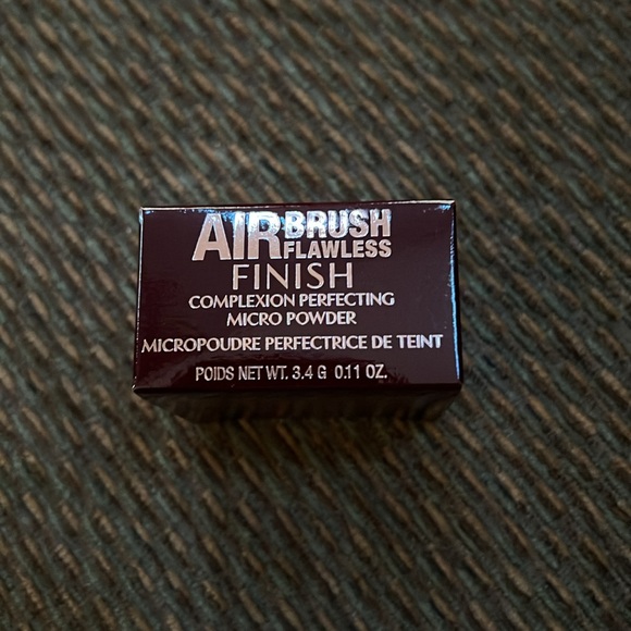 Charlotte Tilbury Airbrush Micro Powder - Picture 6 of 6